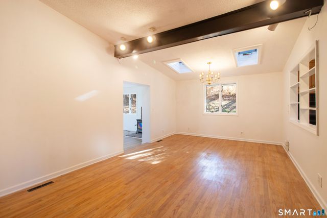 206 North Moodus Road, East Hampton, CT 06469