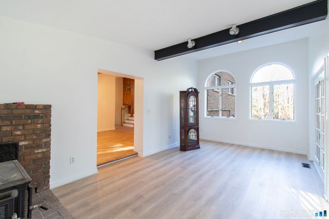 206 North Moodus Road, East Hampton, CT 06469