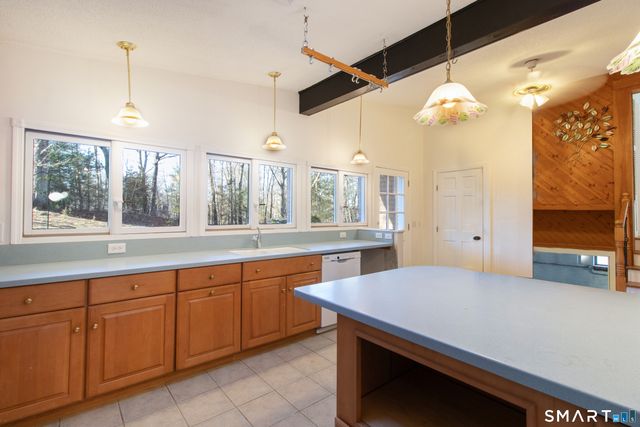 206 North Moodus Road, East Hampton, CT 06469