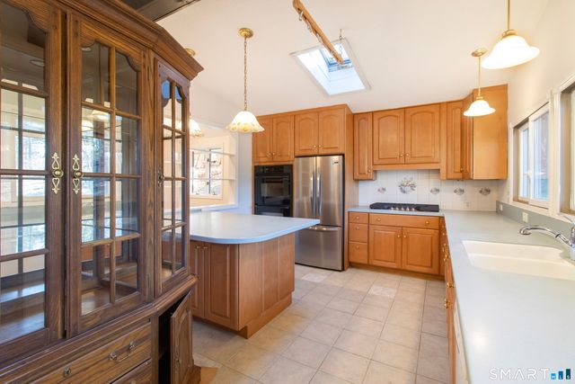 206 North Moodus Road, East Hampton, CT 06469