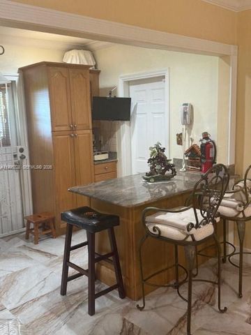 16300 NW 21st Ave, Miami Gardens, FL 33054