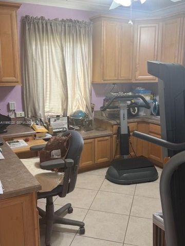 16300 NW 21st Ave, Miami Gardens, FL 33054