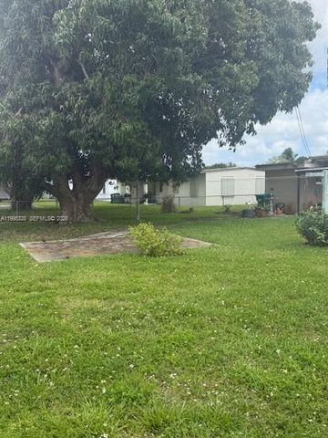 16300 NW 21st Ave, Miami Gardens, FL 33054