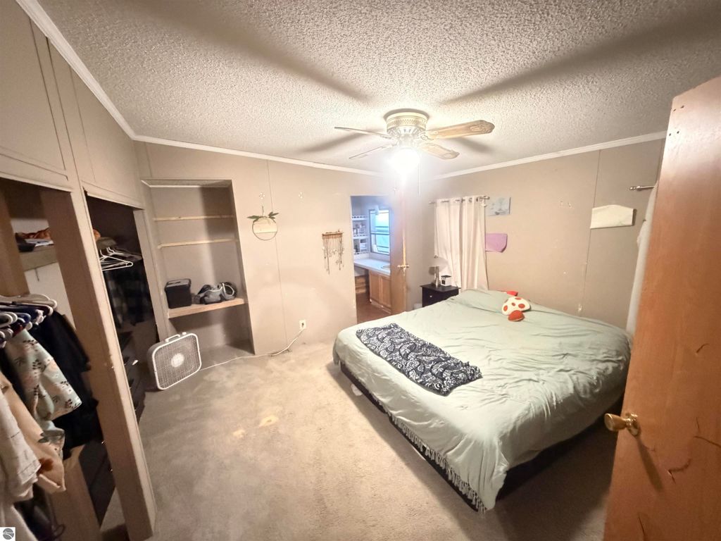 Image 13 of property listing at 452 Elm Street # 6, Breckenridge, MI 48615