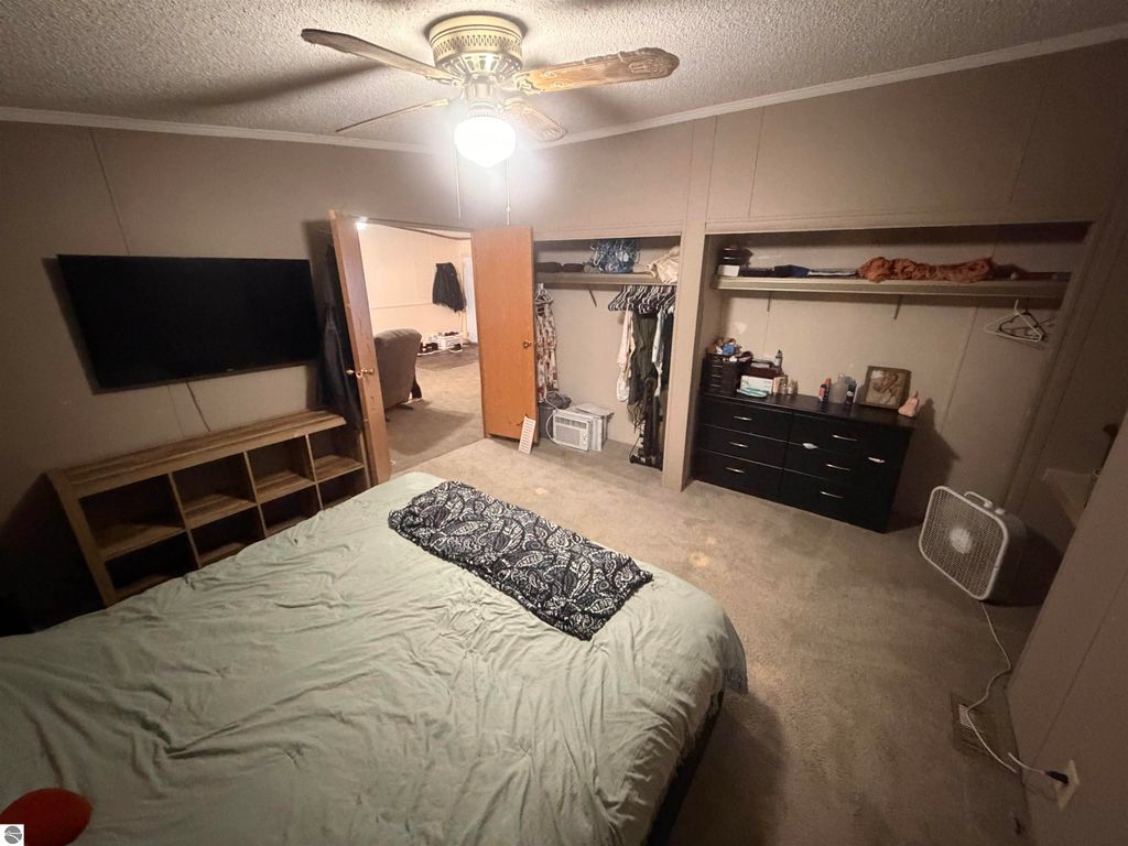 Image 16 of property listing at 452 Elm Street # 6, Breckenridge, MI 48615