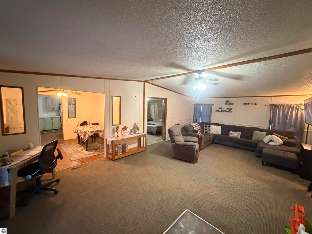 Image 23 of property listing at 452 Elm Street # 6, Breckenridge, MI 48615