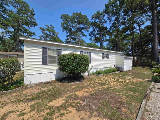 451 E Banks Dr., Garden City Beach, SC 29576