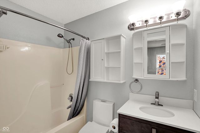 7102 Karst Court, Indianapolis, IN 46221