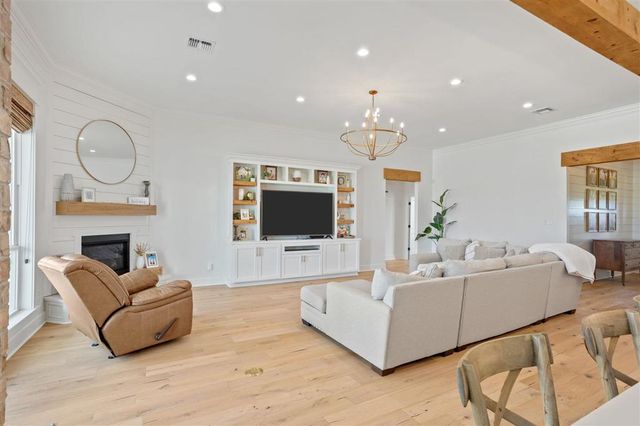 1762 Ardoin Road, Iowa, LA 70647