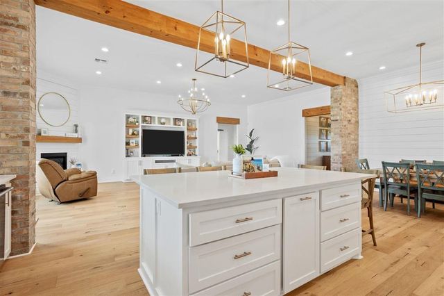 1762 Ardoin Road, Iowa, LA 70647