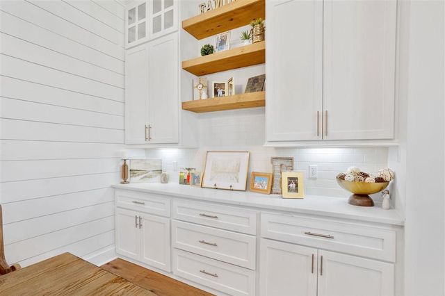 1762 Ardoin Road, Iowa, LA 70647