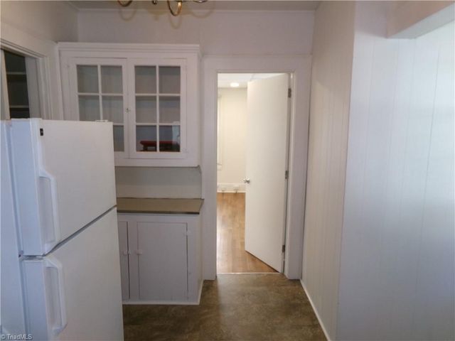 1529 First Street, Winston-salem, NC 27104