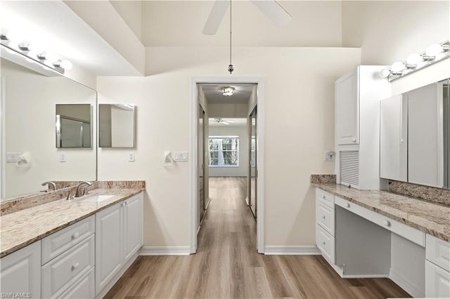 378 Melrose PL 4, Naples, FL 34104