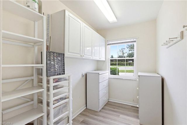 378 Melrose PL 4, Naples, FL 34104