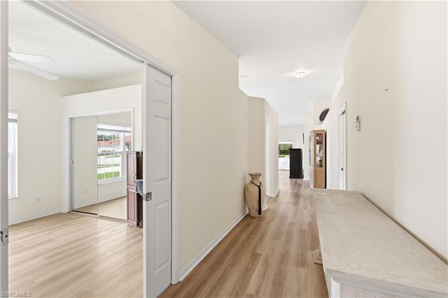 378 Melrose PL 4, Naples, FL 34104