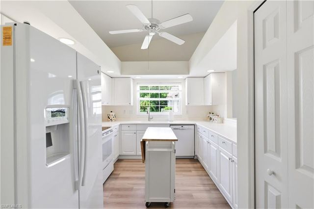378 Melrose PL 4, Naples, FL 34104
