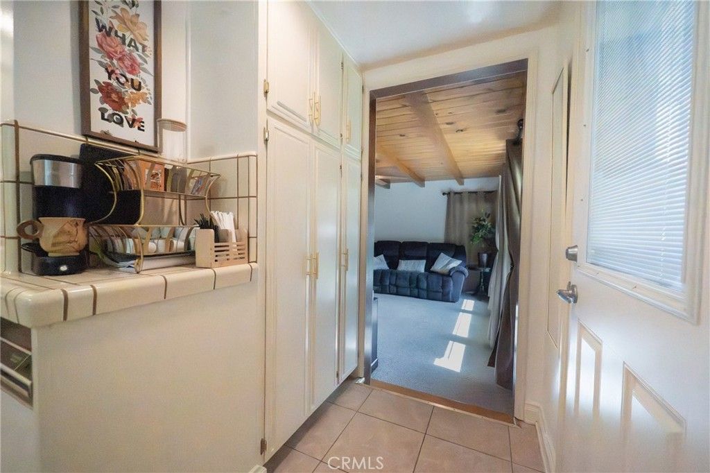 Image 15 of property listing at 10462 Somerset Boulevard, Bellflower, CA 90706