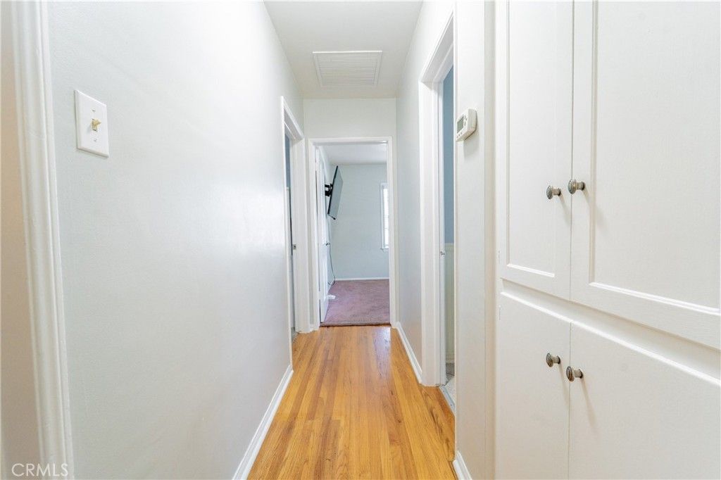 Image 20 of property listing at 10462 Somerset Boulevard, Bellflower, CA 90706