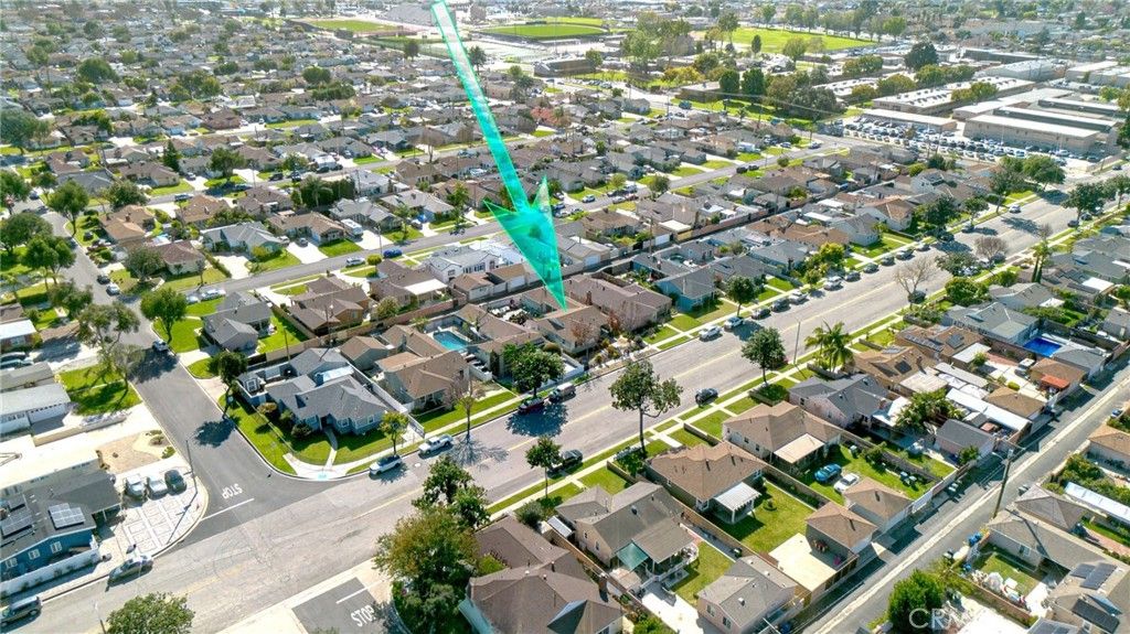 Image 37 of property listing at 10462 Somerset Boulevard, Bellflower, CA 90706