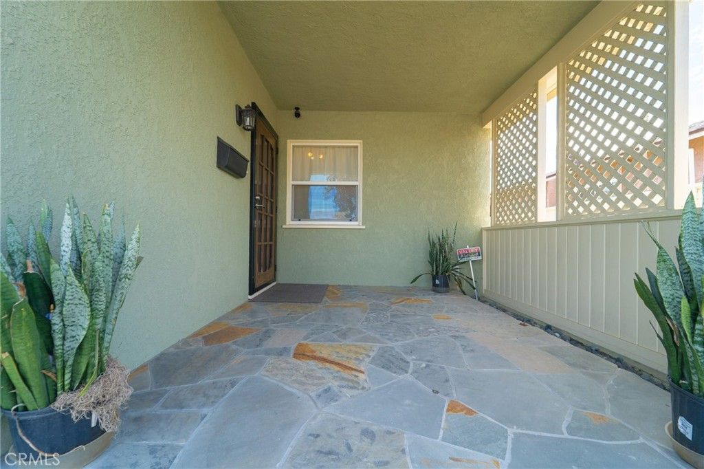 Image 4 of property listing at 10462 Somerset Boulevard, Bellflower, CA 90706