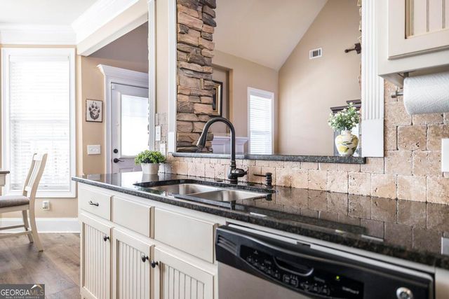 61 Peregrine Drive, Byron, GA 31008