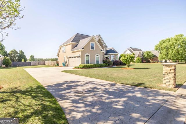 61 Peregrine Drive, Byron, GA 31008