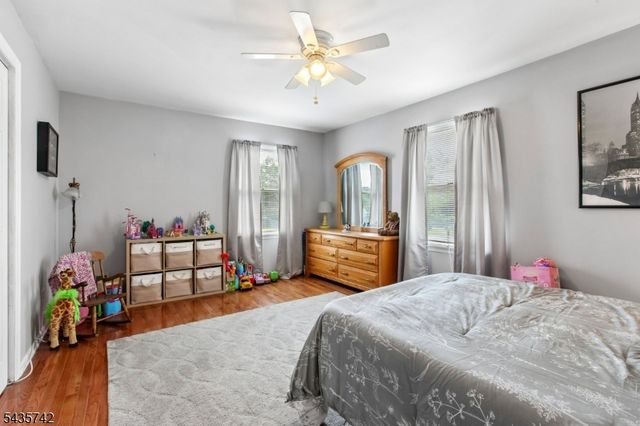 27 W James Pl, Woodbridge Twp., NJ 08830