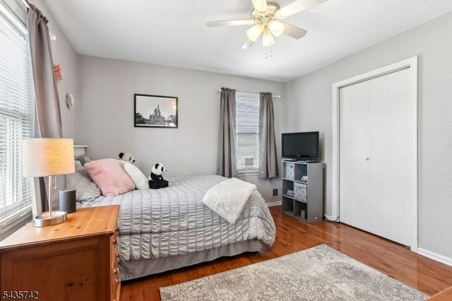 27 W James Pl, Woodbridge Twp., NJ 08830