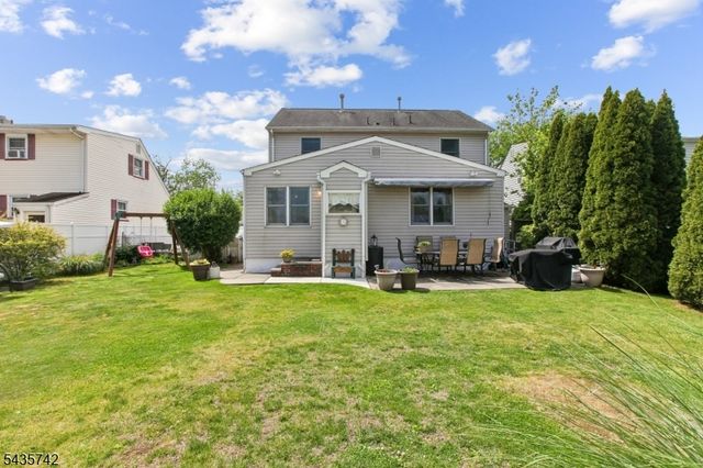 27 W James Pl, Woodbridge Twp., NJ 08830