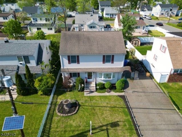 27 W James Pl, Woodbridge Twp., NJ 08830