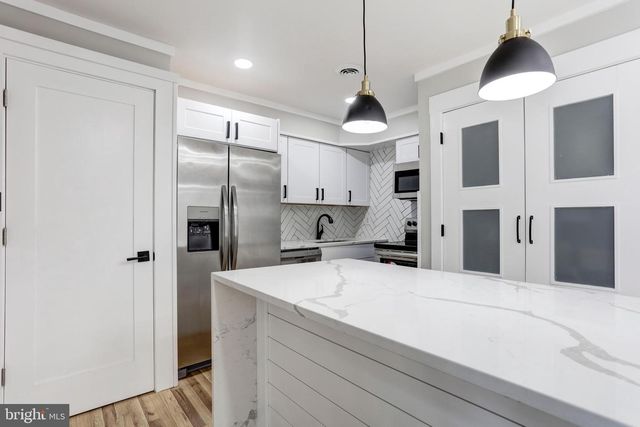 1366 VALLEY PL SE, Washington, DC 20020