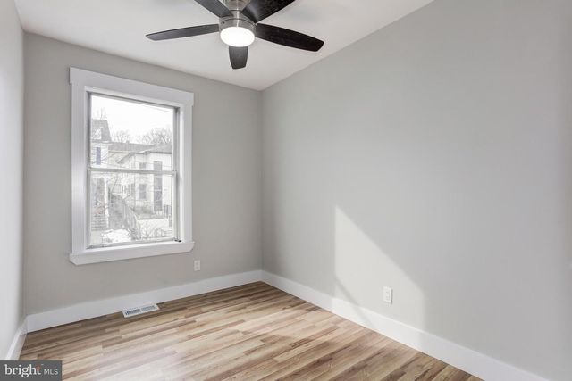 1366 VALLEY PL SE, Washington, DC 20020