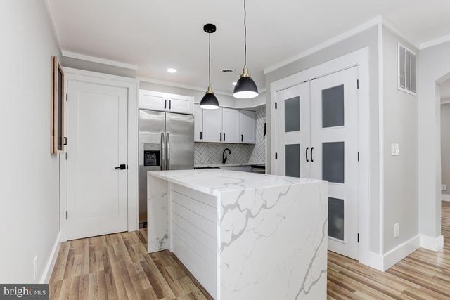 1366 VALLEY PL SE, Washington, DC 20020