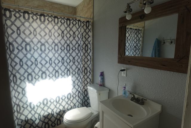 204 S Williams Drive, Comanche, TX 76442