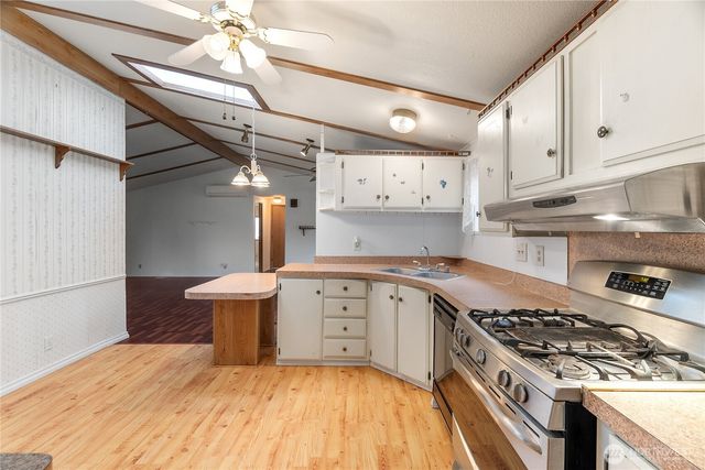 119 N 3rd Street, Pe Ell, WA 98572