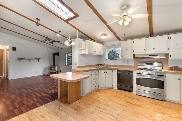 119 N 3rd Street, Pe Ell, WA 98572