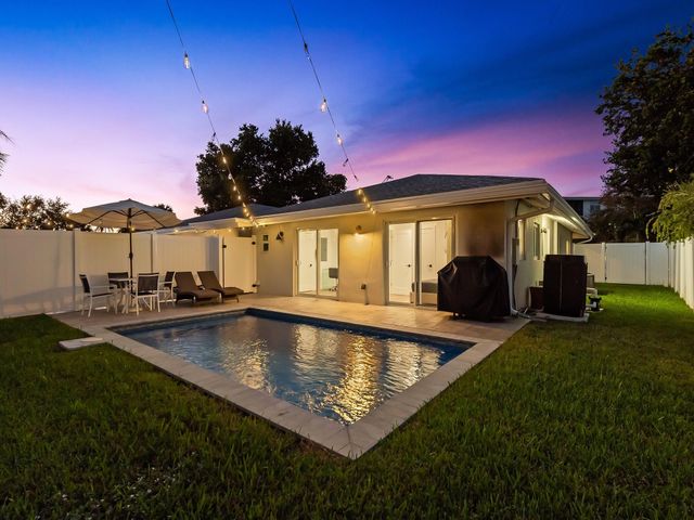 2100 NE 45th Street 1, Fort Lauderdale, FL 33308