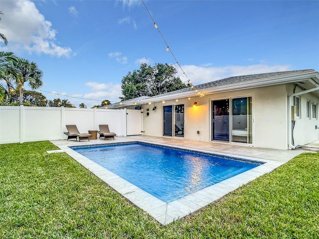 2100 NE 45th Street 1, Fort Lauderdale, FL 33308