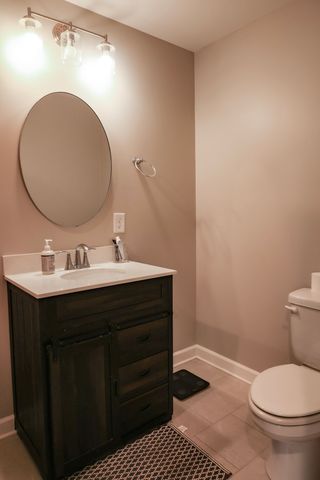 952 N Broadway, Portland, TN 37148