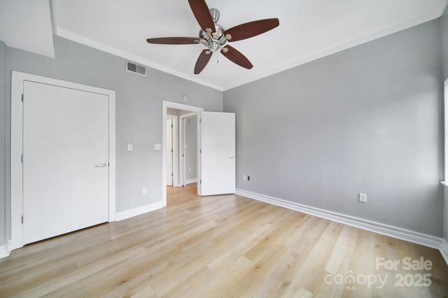 715 N Church Street 311, Charlotte, NC 28202