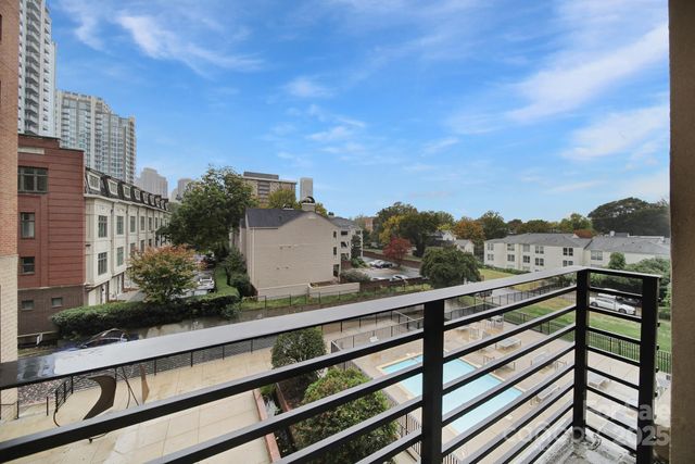 715 N Church Street 311, Charlotte, NC 28202