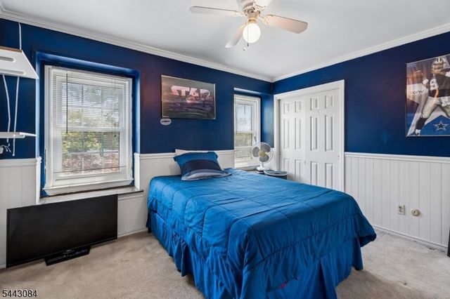39 Robin Hood Way, Wayne Twp., NJ 07470