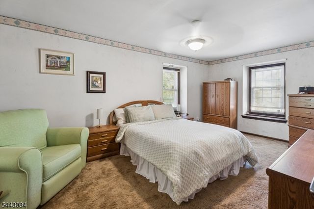 39 Robin Hood Way, Wayne Twp., NJ 07470