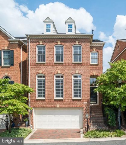 1685 HUNTING CREEK DR, Alexandria, VA 22314