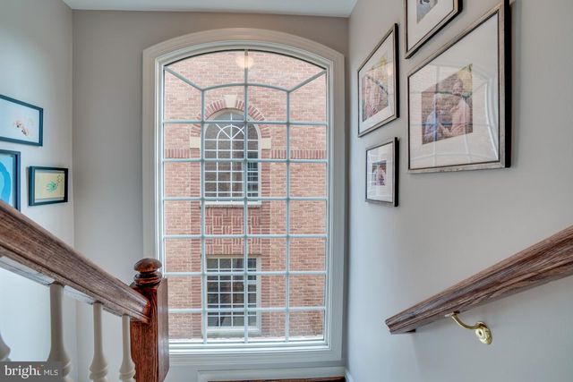 1685 HUNTING CREEK DR, Alexandria, VA 22314