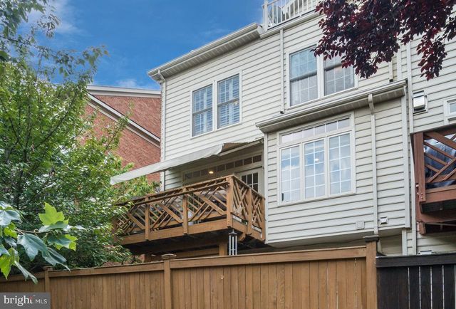 1685 HUNTING CREEK DR, Alexandria, VA 22314