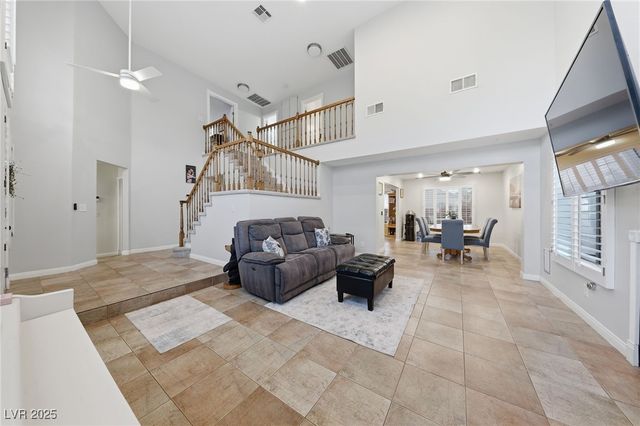 9429 Abalone Way, Las Vegas, NV 89117