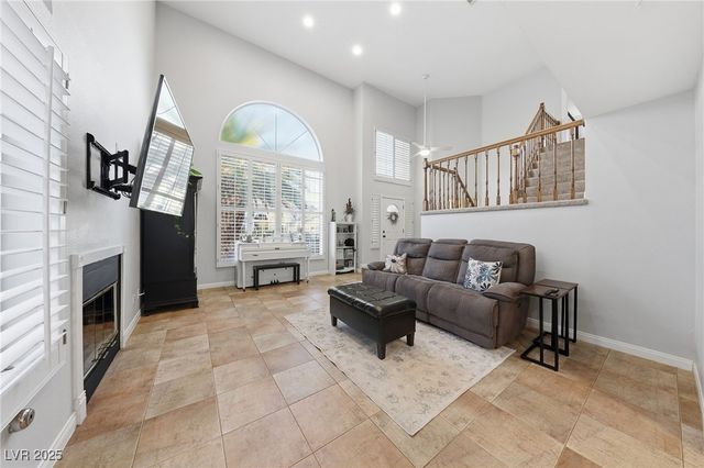 9429 Abalone Way, Las Vegas, NV 89117