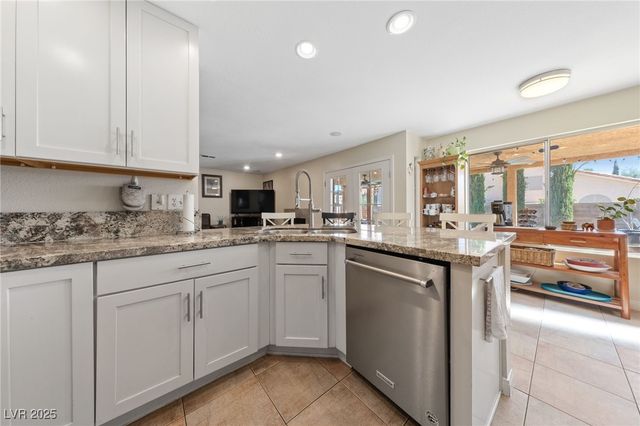 9429 Abalone Way, Las Vegas, NV 89117