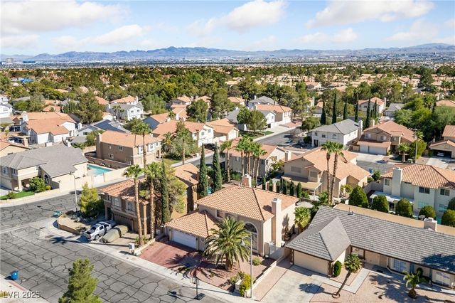 9429 Abalone Way, Las Vegas, NV 89117